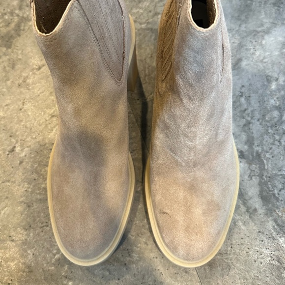 (New) Dolce Vita Caster H2O Waterproof Platform Bootie Mushroom Suede Size 11 - Picture 4 of 5